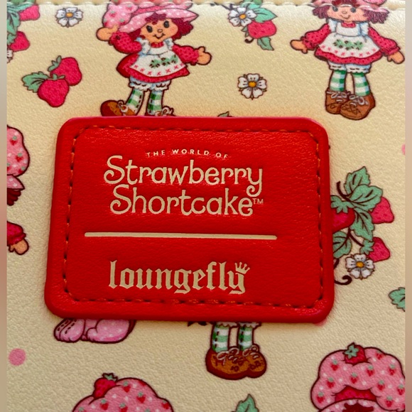 Loungefly strawberry shortcake wallet nwt - Picture 2 of 4